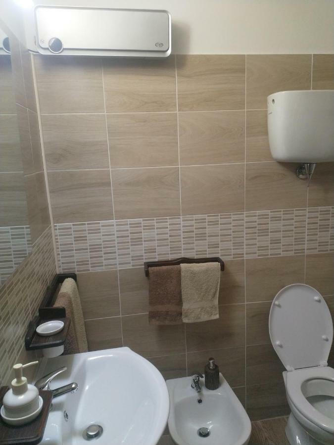 A Due Passi Apartment Arezzo Ngoại thất bức ảnh